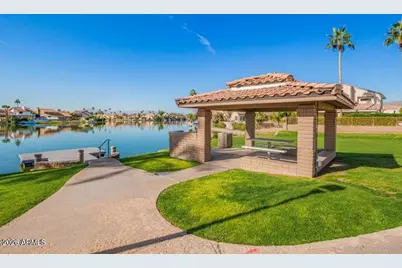 3827 E Glenhaven Drive, Phoenix, AZ 85048 - Photo 31