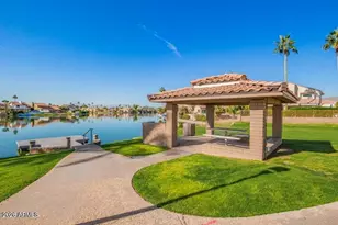 3827 E Glenhaven Dr, Phoenix, AZ 85048 - Photo 31