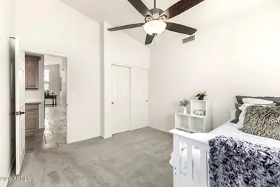 3827 E Glenhaven Drive, Phoenix, AZ 85048 - Photo 19