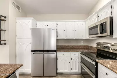 4341 E Betty Elyse Lane, Phoenix, AZ 85032 - Photo 13