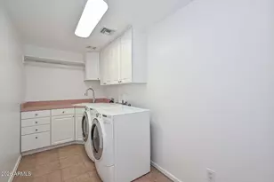 1942 E Claire Dr E, Phoenix, AZ 85022 - Photo 17