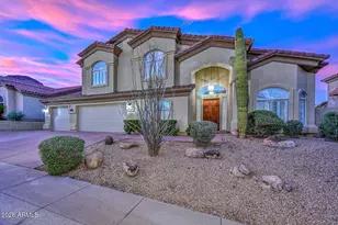 1942 E Claire Dr E, Phoenix, AZ 85022 - Photo 1