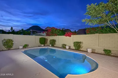 1942 E Claire Drive E, Phoenix, AZ 85022 - Photo 17