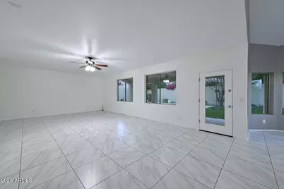 1942 E Claire Drive E, Phoenix, AZ 85022 - Photo 21