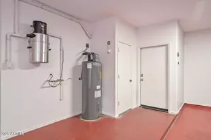 1942 E Claire Dr E, Phoenix, AZ 85022 - Photo 79