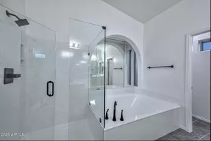 1942 E Claire Dr E, Phoenix, AZ 85022 - Photo 29