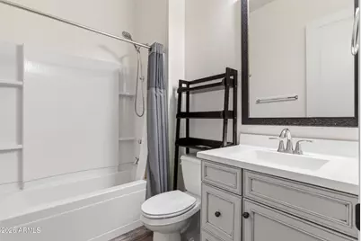 9393 W Daley Lane, Peoria, AZ 85383 - Photo 19