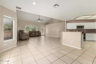 25225 N 46th Dr, Phoenix, AZ 85083 - Photo 17