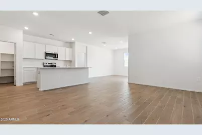 25236 N 184th Lane, Wittmann, AZ 85361 - Photo 5