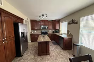 18882 N 77th Ave, Glendale, AZ 85308 - Photo 7