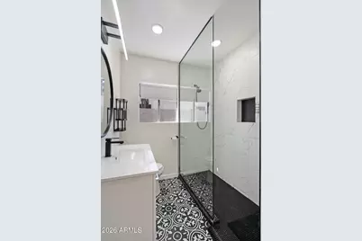 930 E Whitton Avenue, Phoenix, AZ 85014 - Photo 13