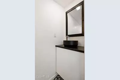 930 E Whitton Avenue, Phoenix, AZ 85014 - Photo 25