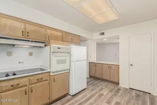 10341 W Clair Dr, Sun City, AZ 85351 - Photo 13