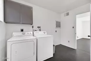 1333 E Donner Dr, Tempe, AZ 85282 - Photo 25