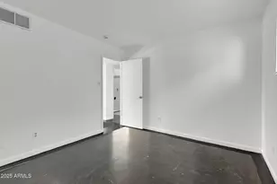 1333 E Donner Dr, Tempe, AZ 85282 - Photo 27