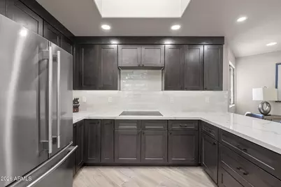 9229 E Whitethorn Circle, Scottsdale, AZ 85266 - Photo 15