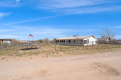 7229 S Carmen Lane, Hereford, AZ 85615 - Photo 13