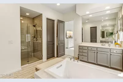 2819 E Los Gatos Drive, Phoenix, AZ 85050 - Photo 23