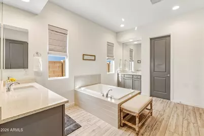 2819 E Los Gatos Drive, Phoenix, AZ 85050 - Photo 21