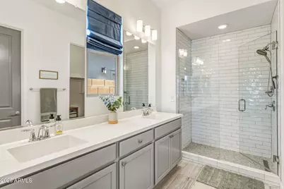 2819 E Los Gatos Drive, Phoenix, AZ 85050 - Photo 27