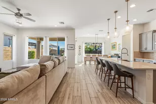 2819 E Los Gatos Dr, Phoenix, AZ 85050 - Photo 11