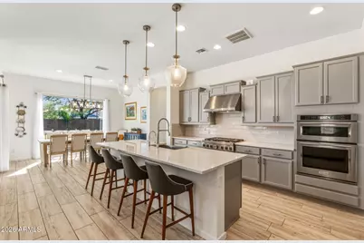 2819 E Los Gatos Drive, Phoenix, AZ 85050 - Photo 1