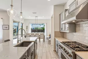 2819 E Los Gatos Dr, Phoenix, AZ 85050 - Photo 15