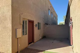 2834 E Tracy Ln, Phoenix, AZ 85032 - Photo 19