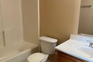 2834 E Tracy Ln, Phoenix, AZ 85032 - Photo 7