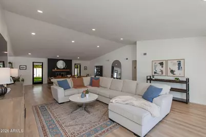 11229 N 23rd Place, Phoenix, AZ 85028 - Photo 3