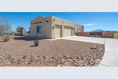 8859 S Arab Court, Hereford, AZ 85615 - Photo 5