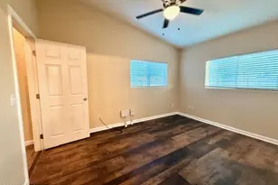 324 S Ocotillo Dr, Apache Junction, AZ 85120 - Photo 9