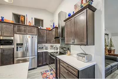 815 W Geronimo Street, Chandler, AZ 85225 - Photo 5