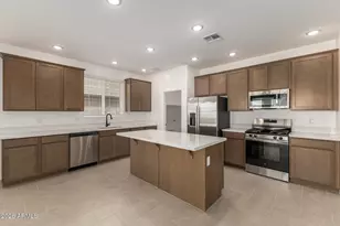 13268 W Ranch Gate Rd, Peoria, AZ 85383 - Photo 5