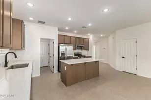 13268 W Ranch Gate Rd, Peoria, AZ 85383 - Photo 7