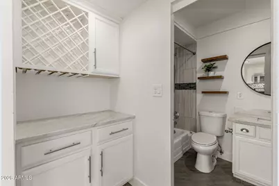 4750 N Central Avenue #E16, Phoenix, AZ 85012 - Photo 13