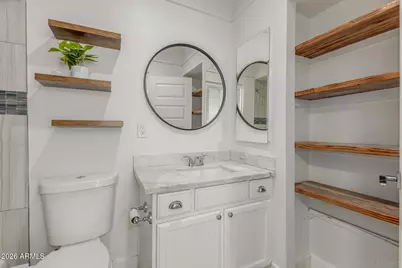 4750 N Central Avenue #E16, Phoenix, AZ 85012 - Photo 15