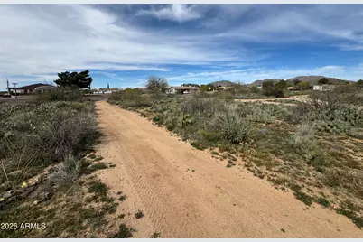 26755 S Grandview Drive, Congress, AZ 85332 - Photo 3