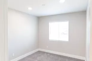 4848 N 81st Dr, Phoenix, AZ 85033 - Photo 9