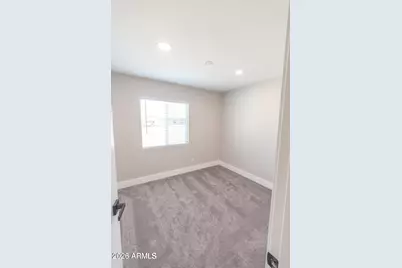 4848 N 81st Drive, Phoenix, AZ 85033 - Photo 11