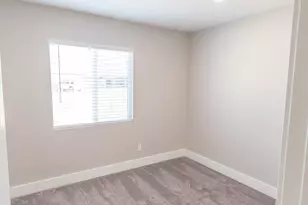 4848 N 81st Dr, Phoenix, AZ 85033 - Photo 11