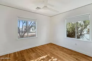 1950 W Palm Ln, Phoenix, AZ 85009 - Photo 11