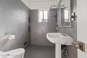 1950 W Palm Ln, Phoenix, AZ 85009 - Photo 13