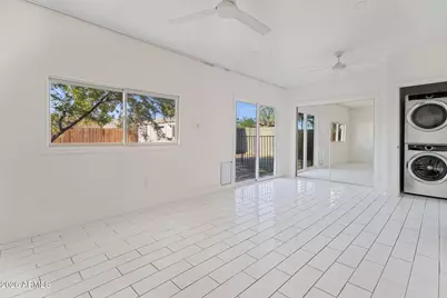 1950 W Palm Lane, Phoenix, AZ 85009 - Photo 17