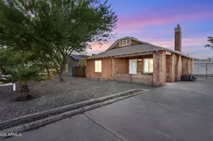 1950 W Palm Ln, Phoenix, AZ 85009 - Photo 3