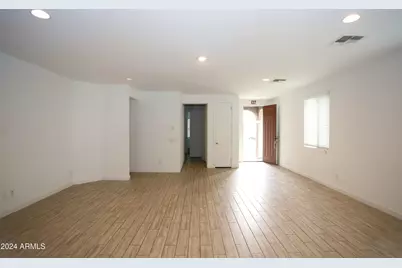 3824 S 64th Drive, Phoenix, AZ 85043 - Photo 9