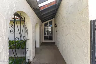 5776 N Scottsdale Rd, Paradise Valley, AZ 85253 - Photo 3