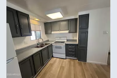 10960 N 67th Avenue #233, Glendale, AZ 85304 - Photo 3