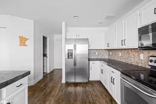 7996 W Stella Ave, Glendale, AZ 85303 - Photo 13