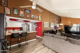 3205 W Loma Ln, Phoenix, AZ 85051 - Photo 1